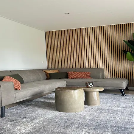2-Bedroom Home By Palette Resort De-Steppe