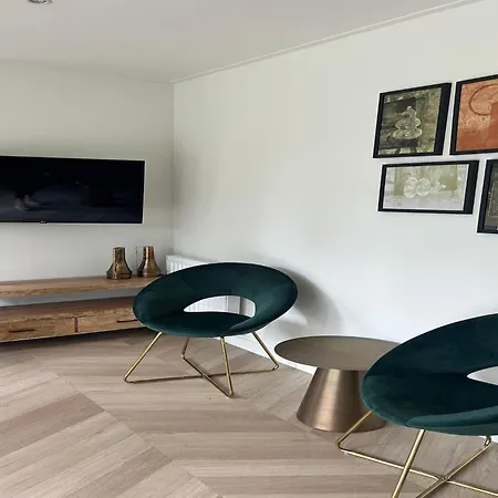 2-Bedroom Home By Palette Resort De-Steppe *